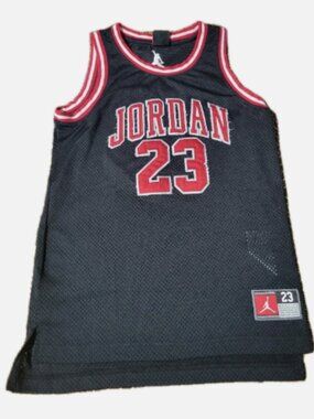 Boys Medium Air Jordan #23 Chicago Bulls Y2K Jersey black 10-12yrs